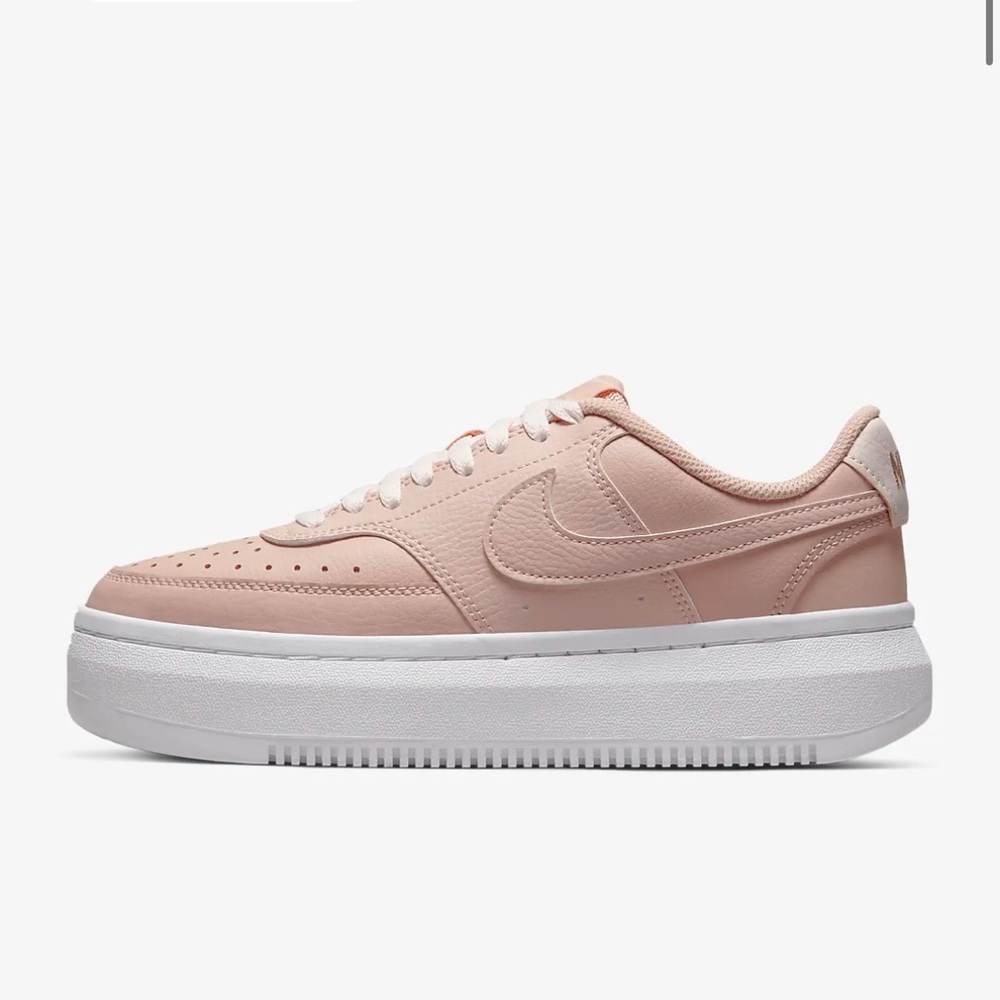 Like new light pink Nike Air Force 1s